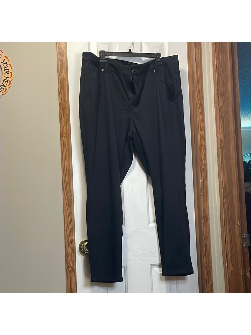 Venezia Black Dress Pants with Tailored Fit 26W EUC